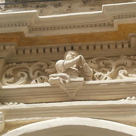 Antica Galateo Bed & Breakfast Lecce Bagian luar foto