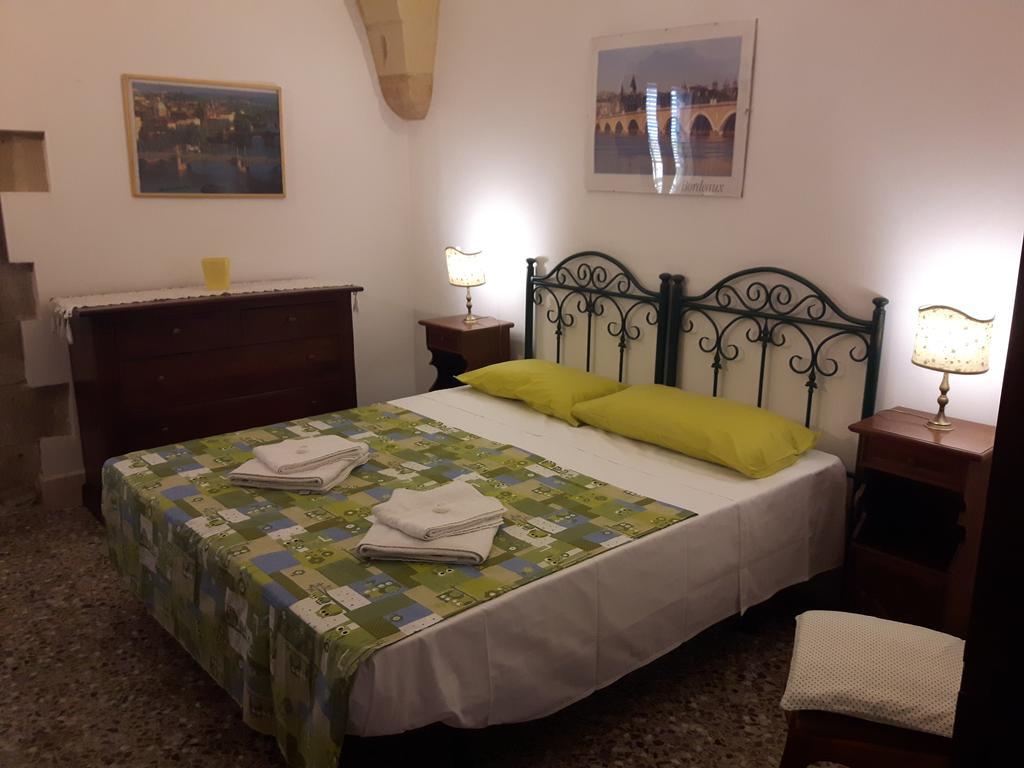 Antica Galateo Bed & Breakfast Lecce Bagian luar foto
