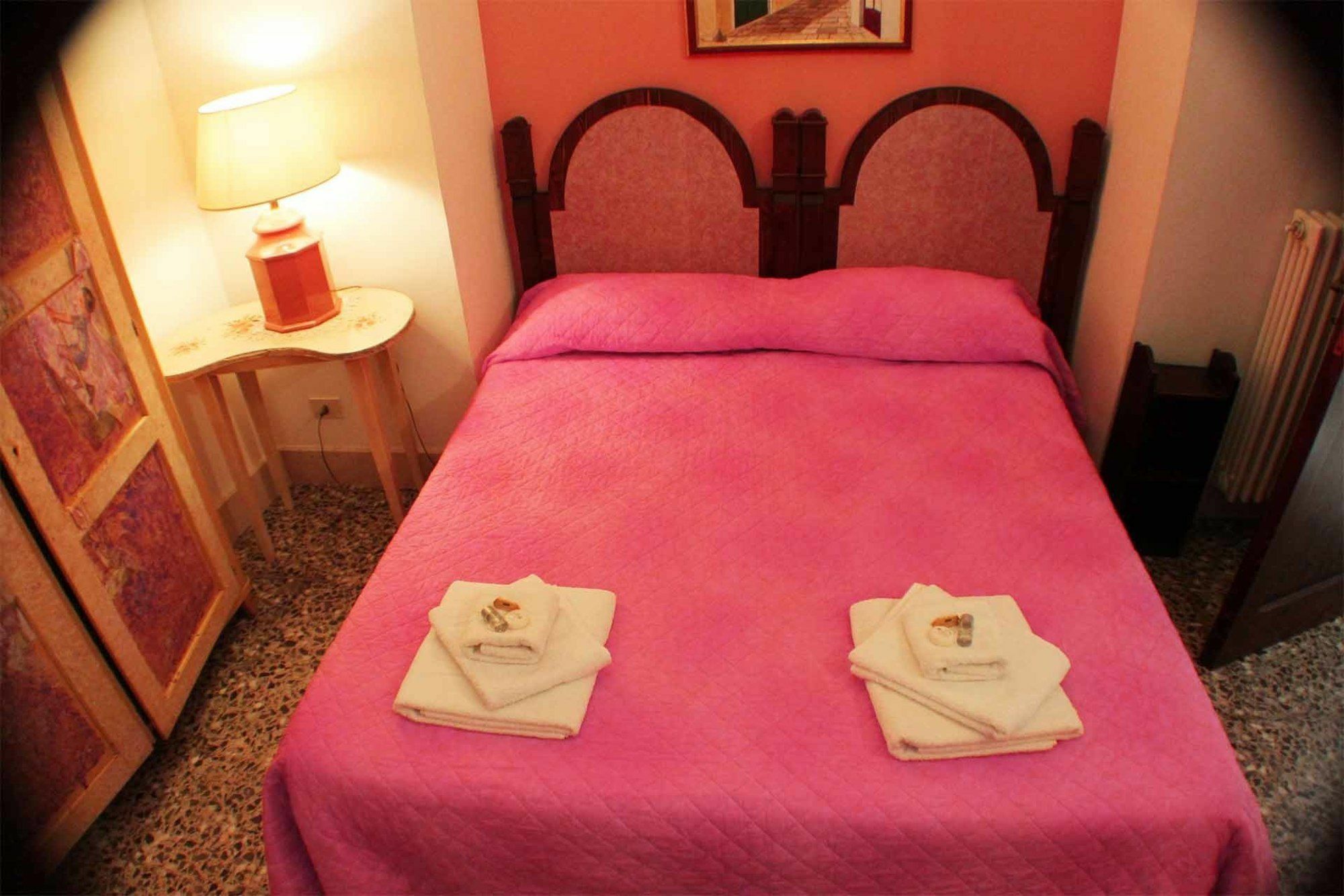 Antica Galateo Bed & Breakfast Lecce Bagian luar foto